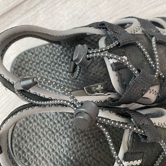 Rugged Outback sz 2 boys slip on water/outdoor shoes w/adjustable Cinch closure - Picture 5 of 9